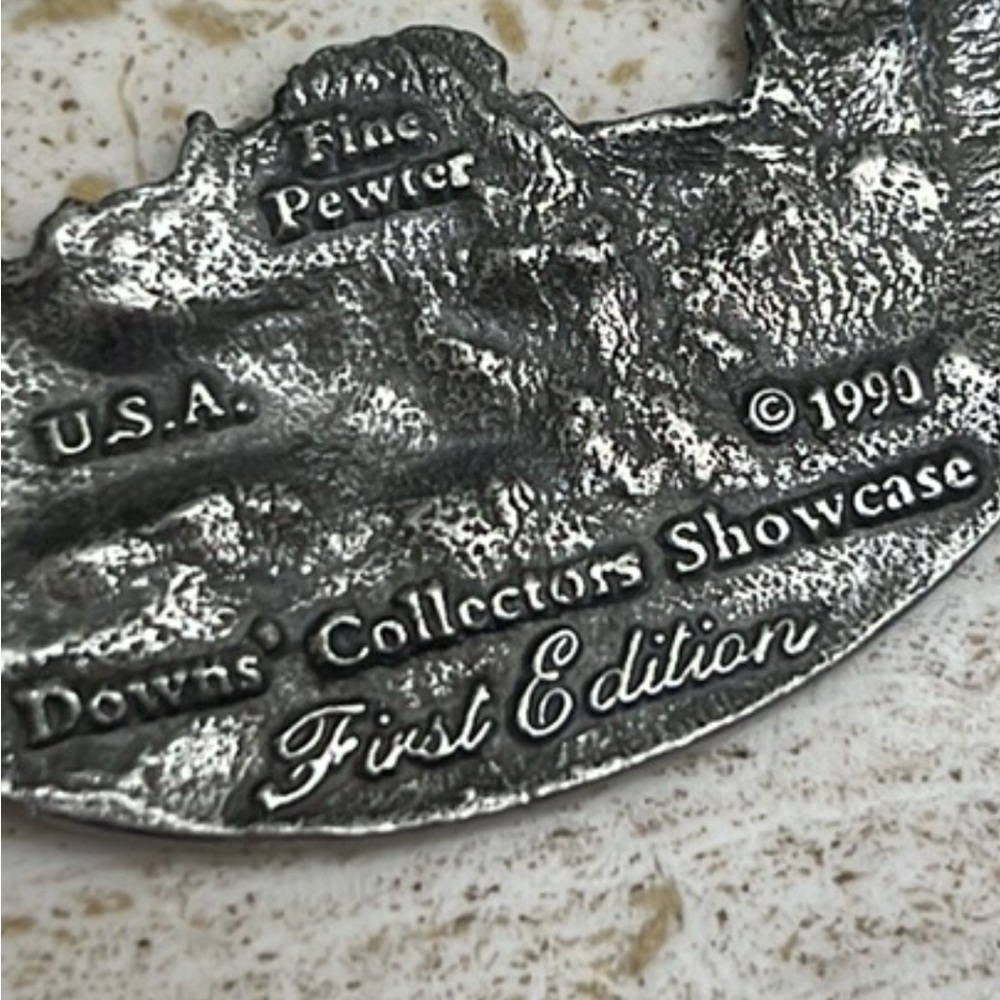 10 Vintage pewter ornaments | Country magazine Season’s Greetings - Picture 14 of 14